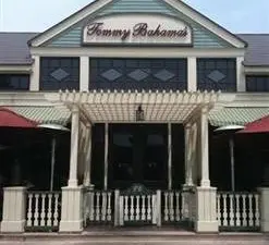 Tommy Bahama Restaurant, Bar & Store