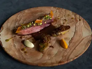 RESTAURANT ERH