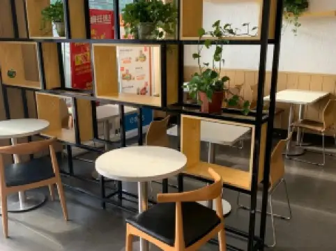 華萊士(定興店)