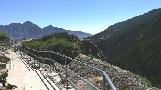 寧夏賀蘭山國家森林公園-峽谷索橋
