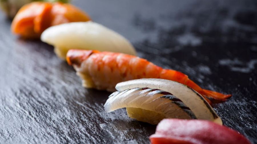 シラカチ　炉端