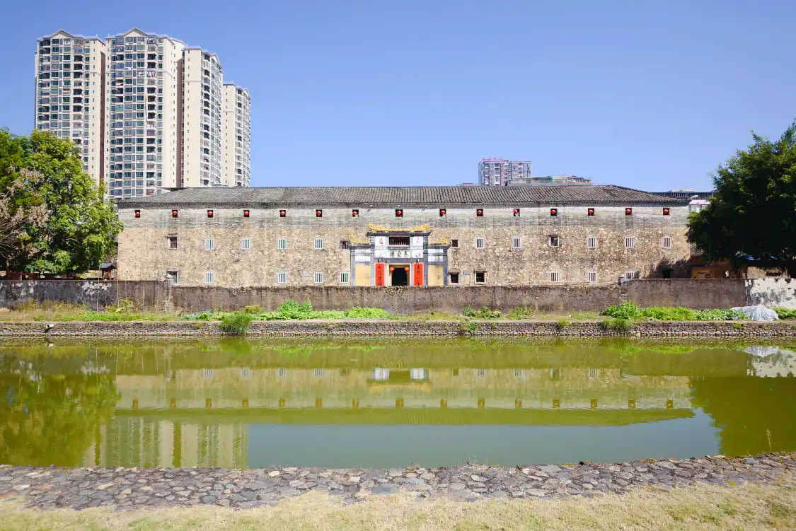 Hotels near Tai'an Building