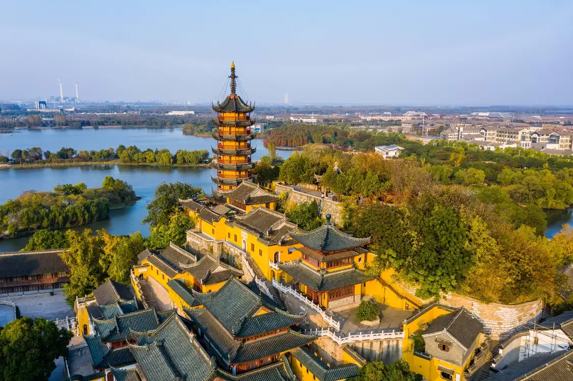 Hotels near Jinshan Temple