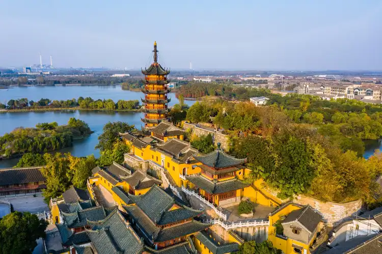 Hotels near Jinshan Temple