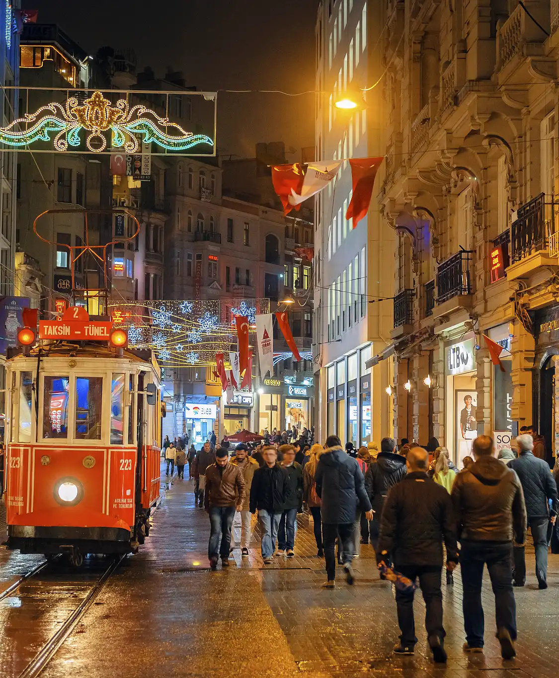 Hotel berhampiran Istiklal Avenue