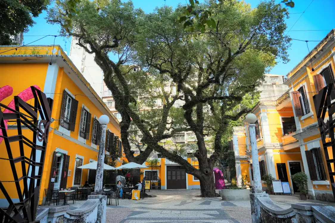 Hotels near St. Lazarus Church District