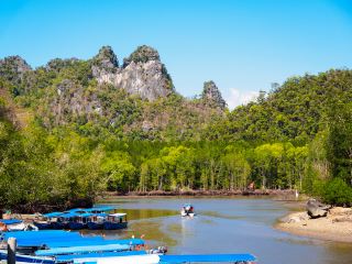 Flights Malacca to Langkawi International Airport