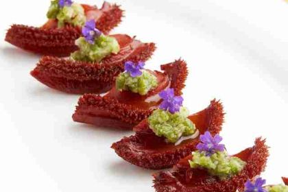 藝 YÌ BY JEREME LEUNG