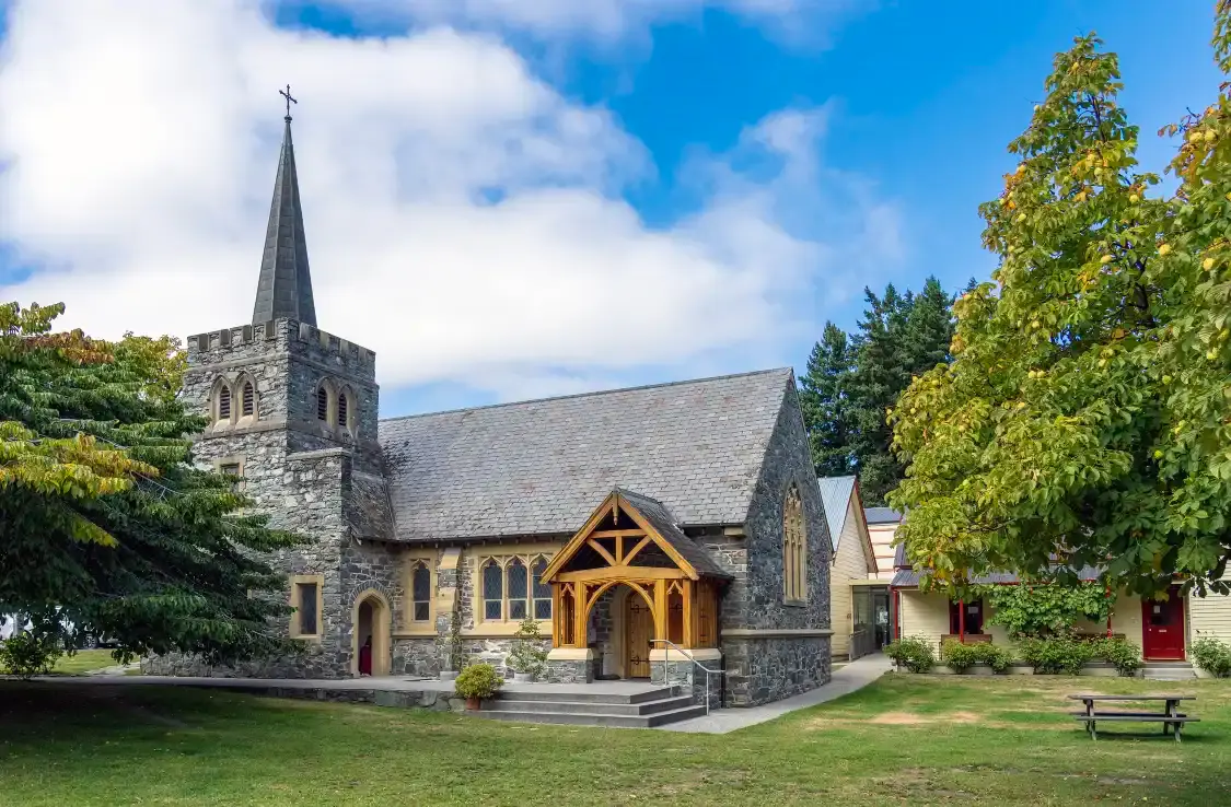 Hotels near St Peter's Anglican Church
