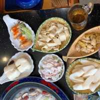 終於食到正宗麻辣火鍋