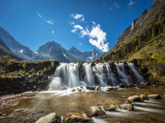 Bipeng Valley