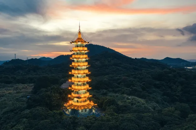 Hotel dekat Fuyang Shuangqingwan Park