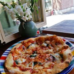Gather pizza User Photo