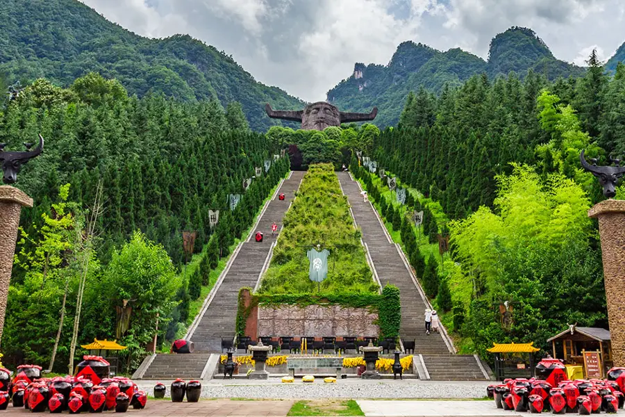 Shennong Altar