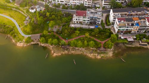 Tongji Lake