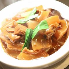 YUE HIN User Photo