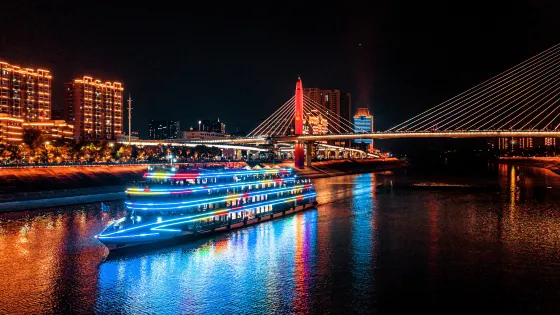交运长江夜游游船