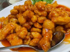 样样红海鲜酒店(长江路店)