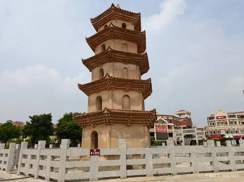 鄰近安平橋（五里橋瑞光塔）的酒店