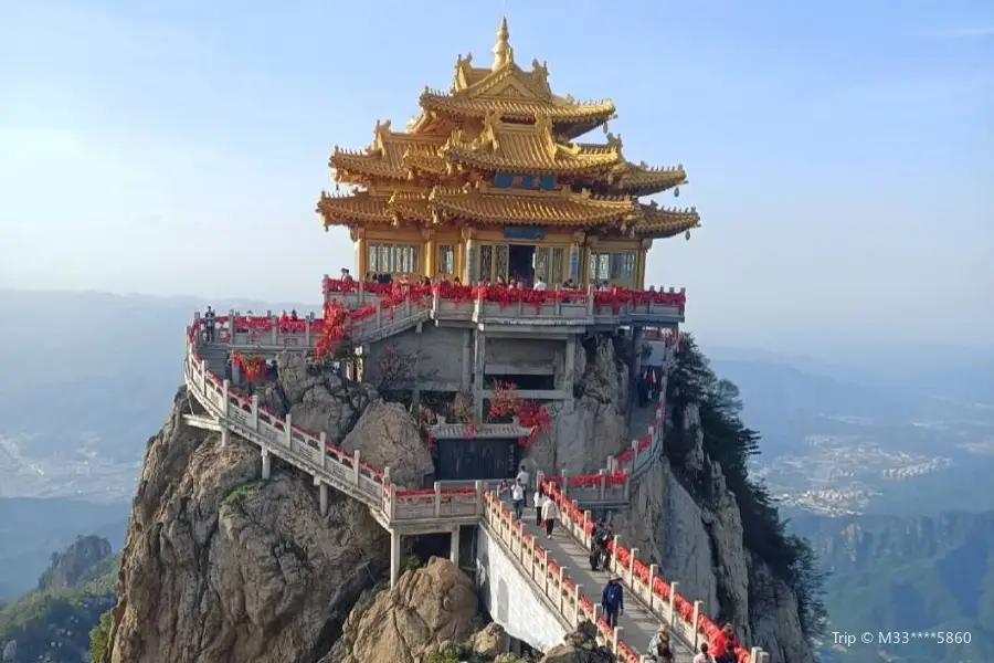 Shangluo Laojun Mountain