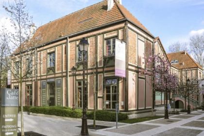 Cafe La Jatte Le Restaurant