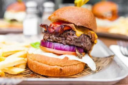 Belushi's Gare du Nord