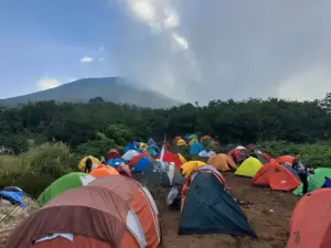 Bayangan Hill