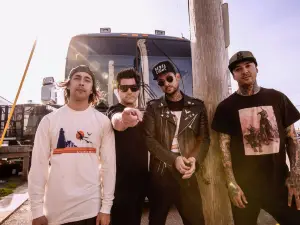 심슨빌 | Pierce The Veil 월드 투어