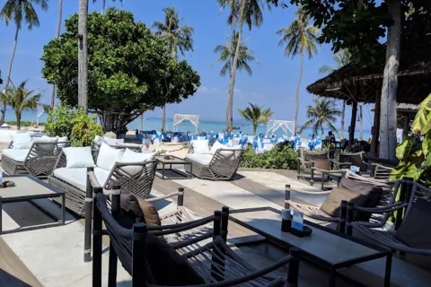 API Restaurant & Bar