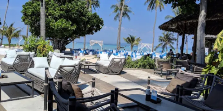 API Restaurant & Bar