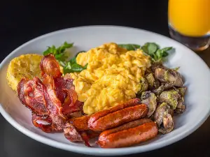 Yard Bar & Eatery