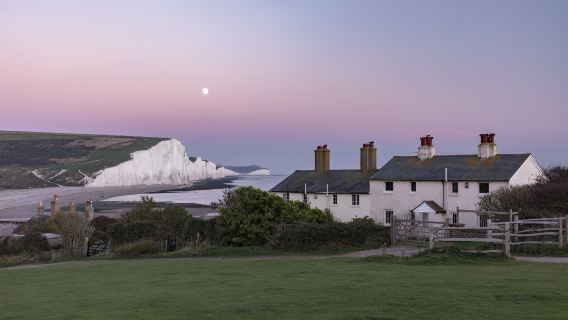 中文司導英國布萊頓七姊妹白崖一日遊錫福德小鎮比奇角燈塔