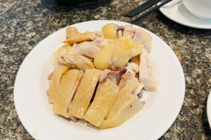 符记正宗文昌鸡老店·后院自养农家鸡