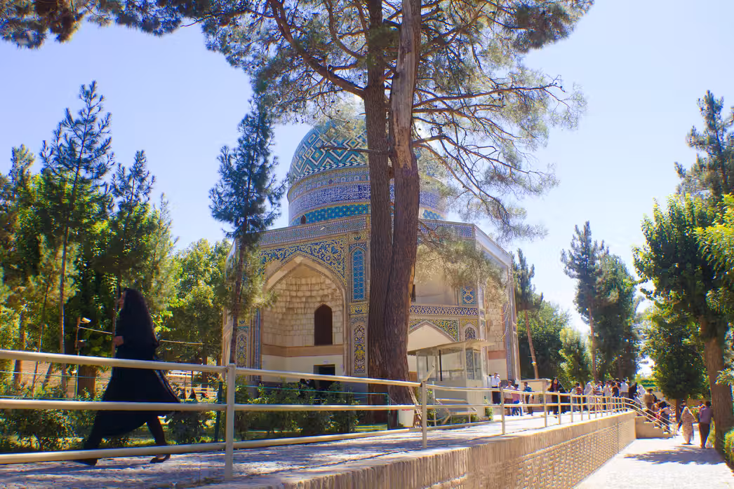 Vol ${{cityDName}} Mashhad