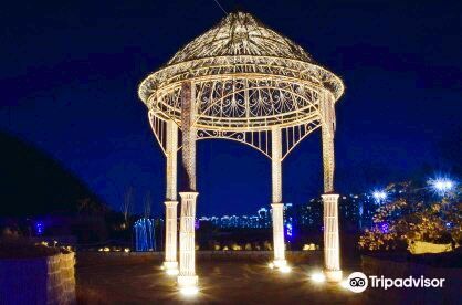 Moonlight Waterside Park