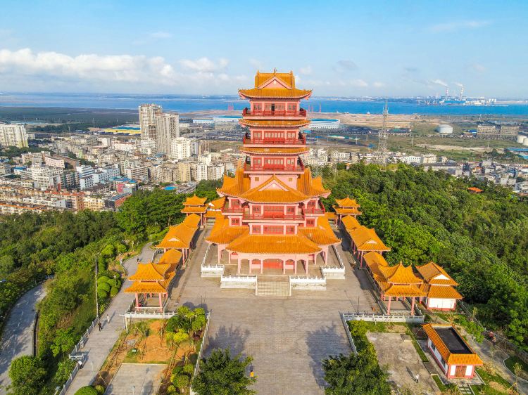 Compare 4 airports near Fangchenggang