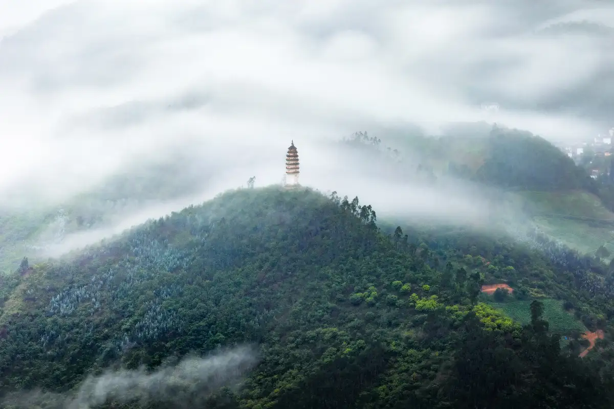 10 Tempat Wisata di Dali yang Wajib Dikunjungi