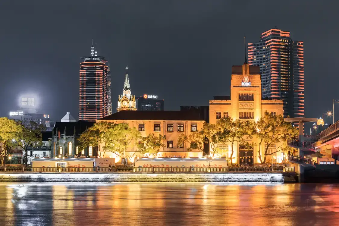 Hotels near The Old Bund