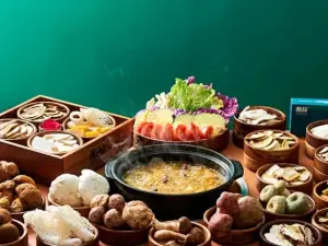MUSHROOMS HOT POT
