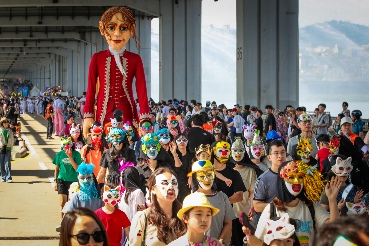 Car-Free Submersible Bridge Walking Festival | Seoul