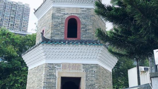 【景色】不錯，繁華都市裡的一處古色古香的村落【趣味】繞著村莊