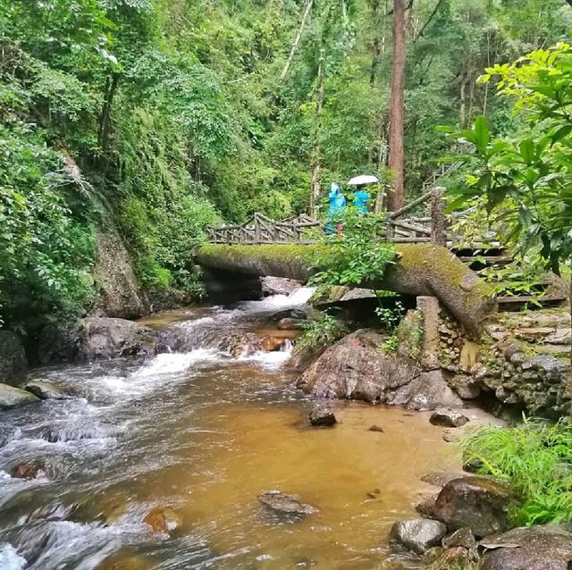 น้ำตกแจ้ซ้อน ลำปาง