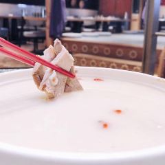 SHI LIU HONG LE User Photo