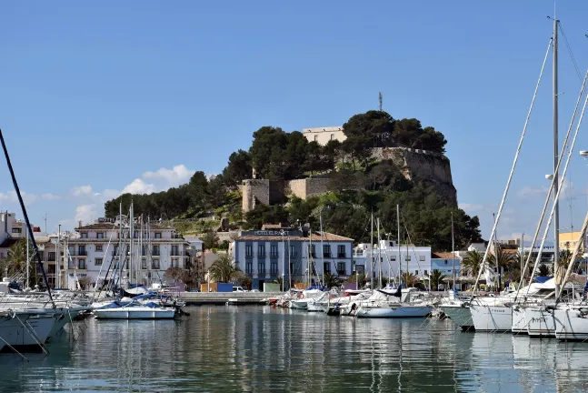 Marina el Portet de Denia周辺のホテル