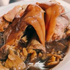 Kha Mu Charoensang Silom User Photo