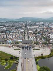 春申広場