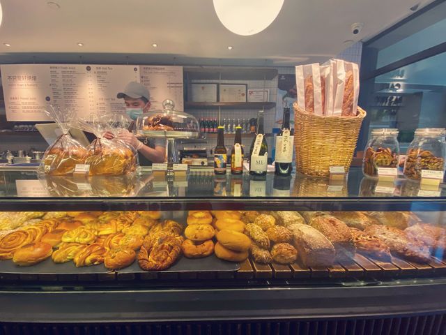 Baguettes & donuts in a busy day