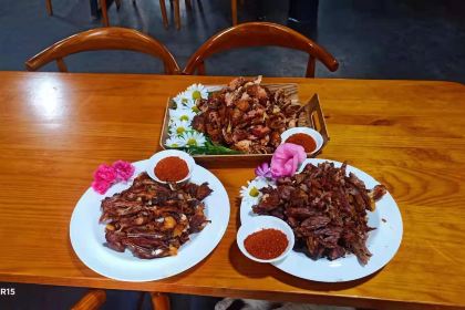 理县毕棚晓月酒店·帐篷餐厅