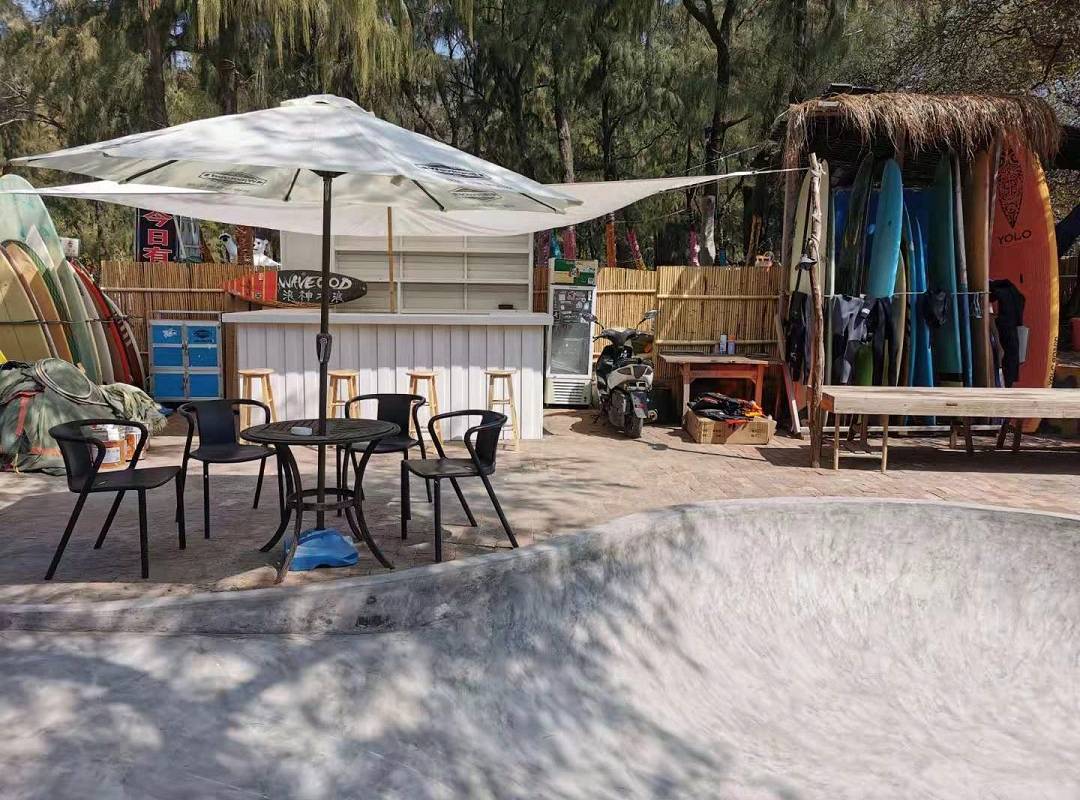 浪神沖浪俱樂部（東沖店）