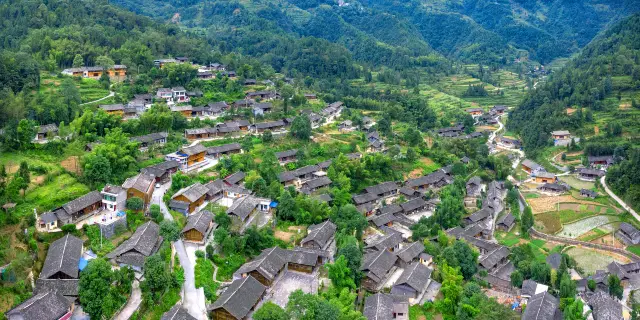 秀山トゥチャ族ミャオ族自治県観光ガイド2026年：人気スポット、グルメ